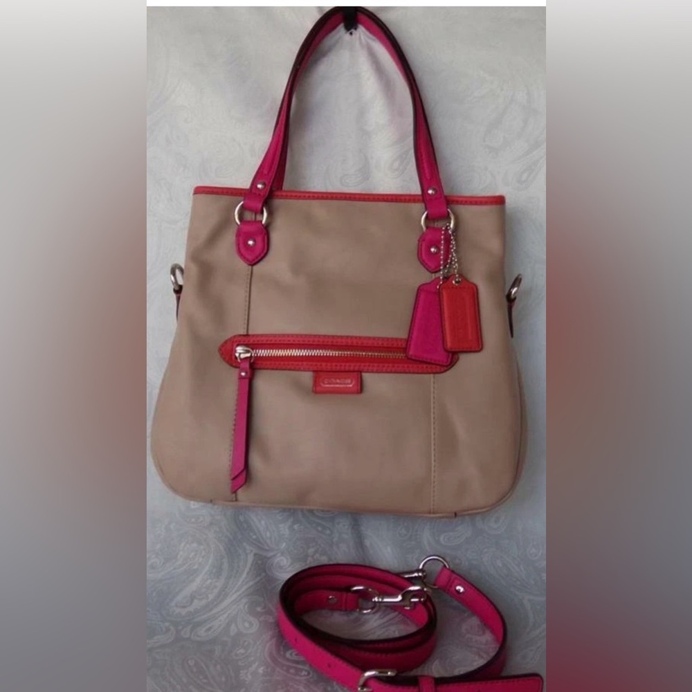 COACH Daisy Spectator Leather MIA in Sand, Hot Pink & Orange EUC